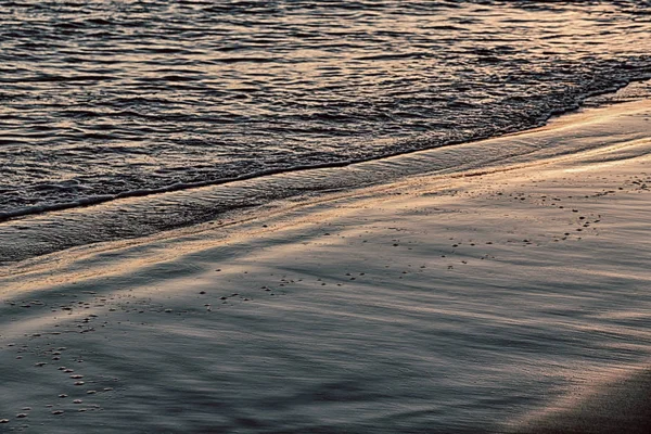 Il tramonto nell'oceano come concetto di relax — Foto Stock