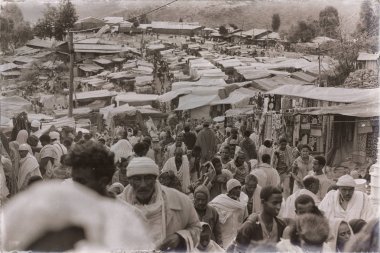 piyasada celebratio insanlarla dolu Lalibela Etiyopya'da