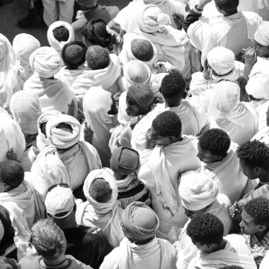 insanlar kutlama Lalibela Etiyopya kalabalıkta