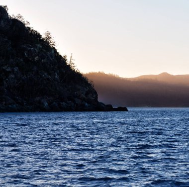 okyanus yakın dağ sunrise