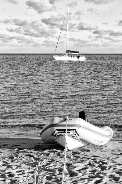 Austália Mar Oceano Bote Borracha Perto Litoral Praia — Fotografia de Stock