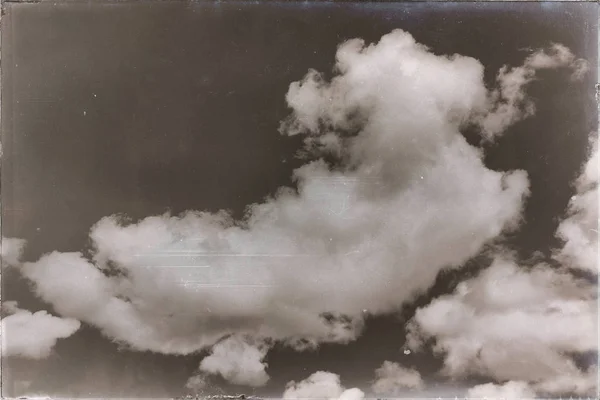 De lege hemel vol van wolken — Stockfoto