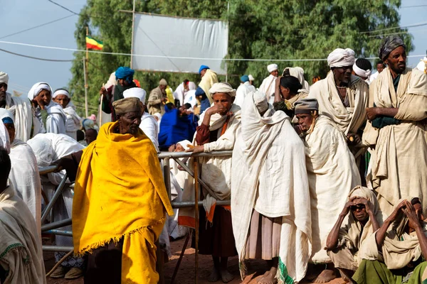 In lalibela ethiopia crowd of people in  the celebration — Stock Photo, Image