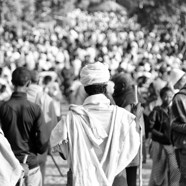 In lalibela ethiopia foule de personnes dans la célébration — Photo