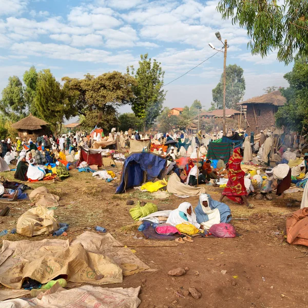 In lalibela äthiopien Menschenmenge bei der Feier — Stockfoto