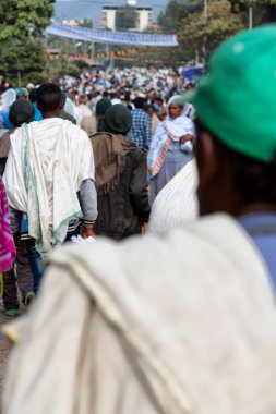 insanlar kutlama Lalibela Etiyopya kalabalıkta
