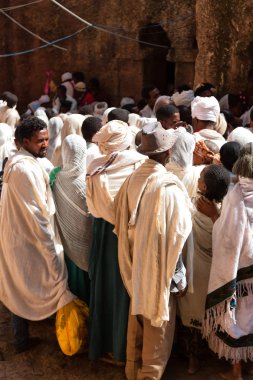 insanlar kutlama Lalibela Etiyopya kalabalıkta