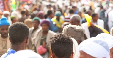 insanlar kutlama Lalibela Etiyopya kalabalıkta