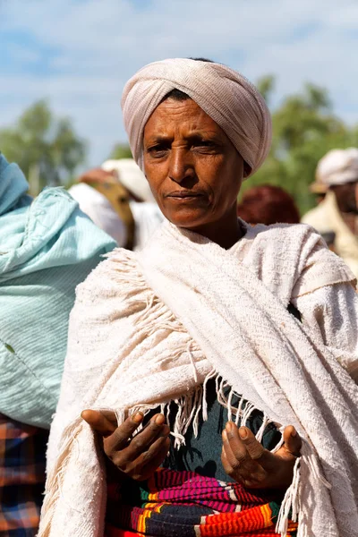 In lalibela ethiopia a  woman  in  the celebration — Stock Photo, Image