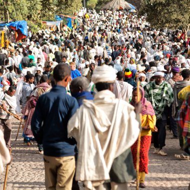 insanlar kutlama Lalibela Etiyopya kalabalıkta