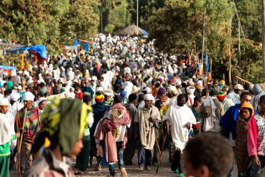 insanlar kutlama Lalibela Etiyopya kalabalıkta