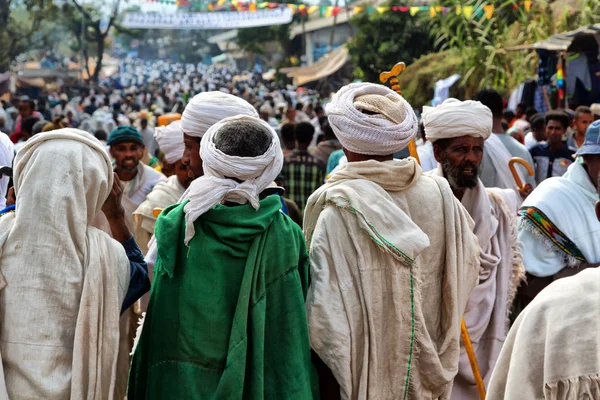 Insanlar kutlama Lalibela Etiyopya kalabalıkta — Stok fotoğraf