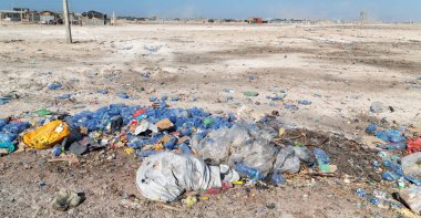 atma çöp ve plastik şişe