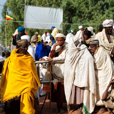insanlar kutlama Lalibela Etiyopya kalabalıkta