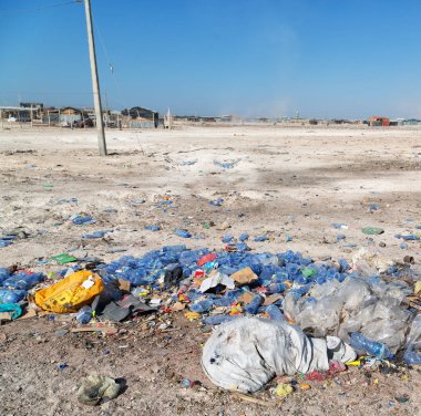 atma çöp ve plastik şişe