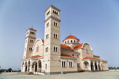 Kıbrıs'ta eski kilise  