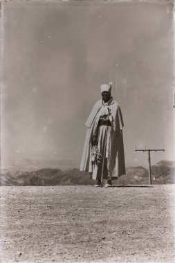  Etiyopya'da bir yürüyüş rahip sokak dağ