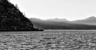 okyanus yakın dağ sunrise