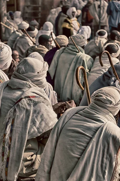 Insanlar kutlama Lalibela Etiyopya kalabalıkta — Stok fotoğraf