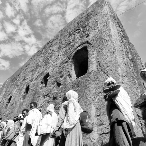 Ethiopia Lalibela Circa Tammikuu 2018 Tunnistamattomat Ihmiset Genna Juhlasuhteen Väkijoukossa — kuvapankkivalokuva