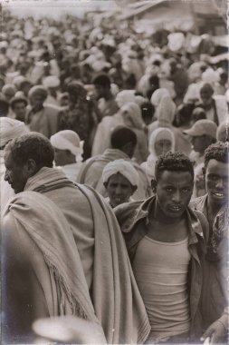 insanlar kutlama Lalibela Etiyopya kalabalıkta