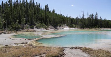 Yellowstone milli parkı içinde Abd'de inanılmaz doğa turist destinatio brauty
