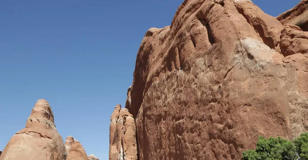   Abd'de kemerler milli park içinde inanılmaz doğa turist destinatio güzelliği