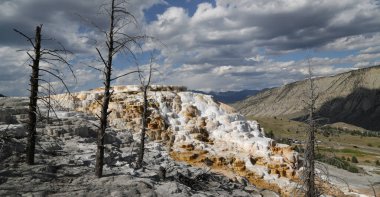 Yellowstone milli parkı içinde Abd'de inanılmaz doğa turist destinatio brauty