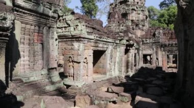 Angkor Wat, Kamboçya 'daki antik tapınağın manzaralı görüntüleri.