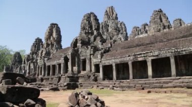 Angkor Wat, Kamboçya 'daki antik tapınağın manzaralı görüntüleri.