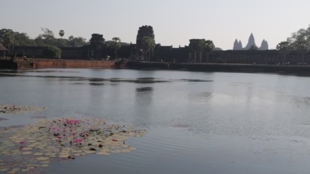 Angkor Wat Kamboçya Daki Antik Tapınağın Manzaralı Görüntüleri — Stok video
