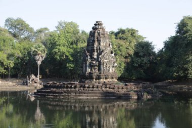 Kamboçya 'da Angkor eski binalar ve tarihi mekanlar Unesco tarafından korunuyordu.