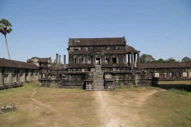 Kamboçya 'da Angkor eski binalar ve tarihi mekanlar Unesco tarafından korunuyordu.