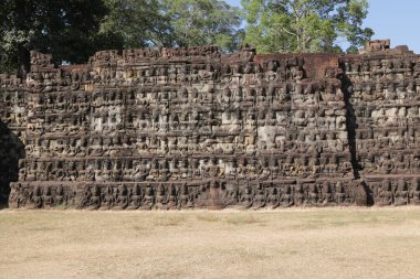 Kamboçya 'da Angkor eski binalar ve tarihi mekanlar Unesco tarafından korunuyordu.