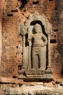Kamboçya 'da Angkor eski binalar ve tarihi mekanlar Unesco tarafından korunuyordu.