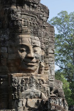 Kamboçya 'da Angkor eski binalar ve tarihi mekanlar Unesco tarafından korunuyordu.