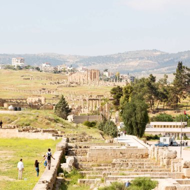 : Jerash jordan antik arkeolojik site turist için klasik miras