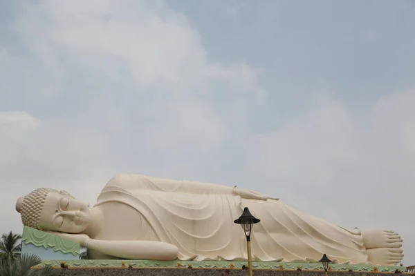 越南文昌市美丽的古代佛像 — 图库照片