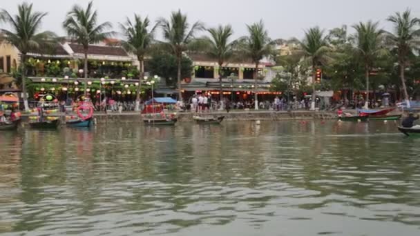 Cambodia Cong Nhan Circa December 2019 Неизвестные Люди Лодках Реке — стоковое видео