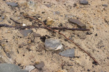 Beyaz arkaplanda taşlar