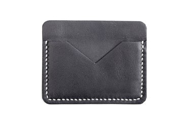 beyaz zemin üzerinde çanta