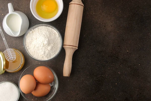 Massa Para Assar Fazendo Deliciosos Biscoitos Ingredientes Para Massa Ovos — Fotografia de Stock