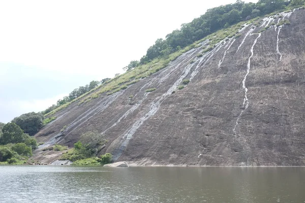 Rochers Dans Les Montagnes — Photo