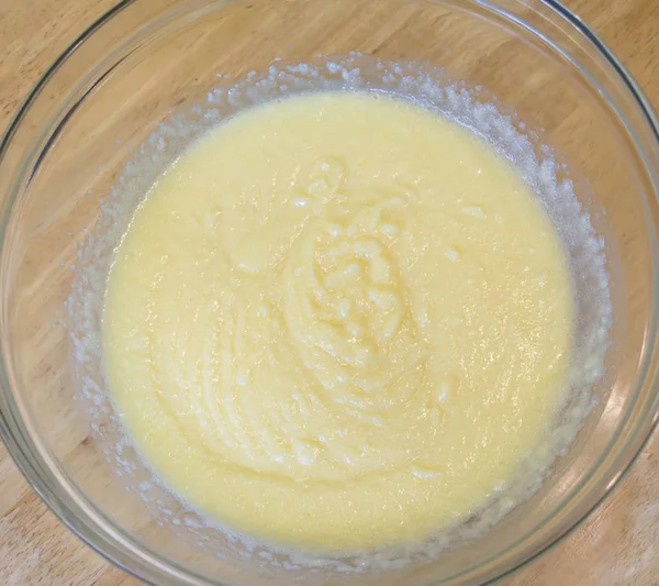 Zerlassene Butter mit Zucker — Stockfoto