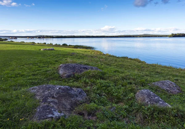 Sky, forest and riverside. Finland — Stock Photo, Image