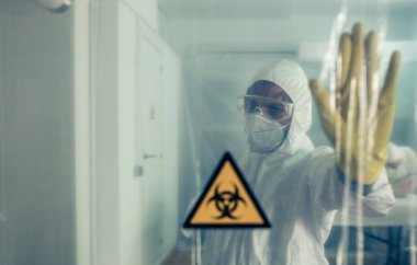 Erkek doktor yasak bölgeye girişi yasakladı