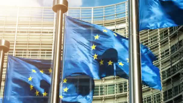 Європейський Союз прапори розмахуючи на вітрі — стокове відео