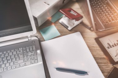 Office masaüstü ile iş kavramı