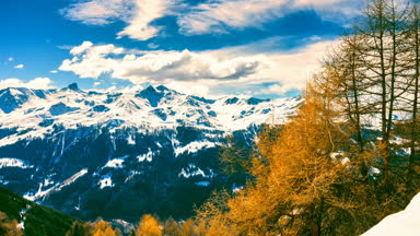 Bella Tola Dağı, İsviçre karlı tepeler üzerinde şaşırtıcı görünümü