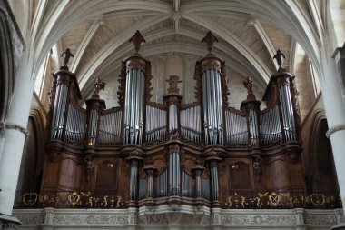 Pipe organ in the Bordeaux Cathedral  clipart